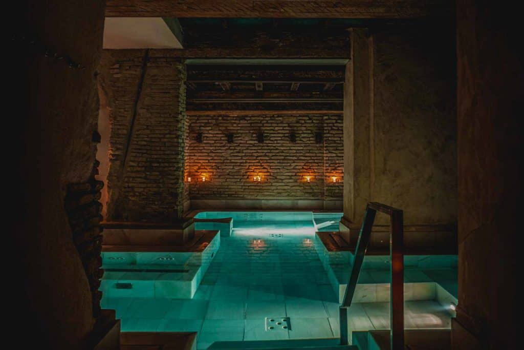 AIRE Ancient Baths Sevilla Thermal Baths Admission Ticket 2024 - Seville -  Viator