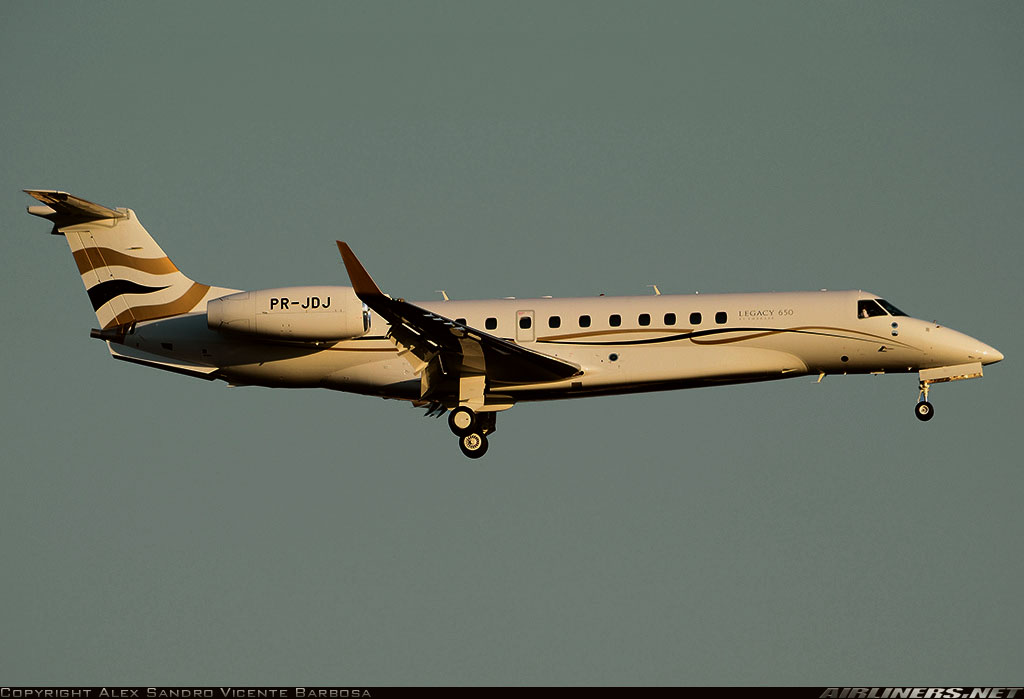 A Private Jet Designer's trajectory in Aircraft Exterior Liveries - Valeria Lie Alonso - Embraer Legacy 650